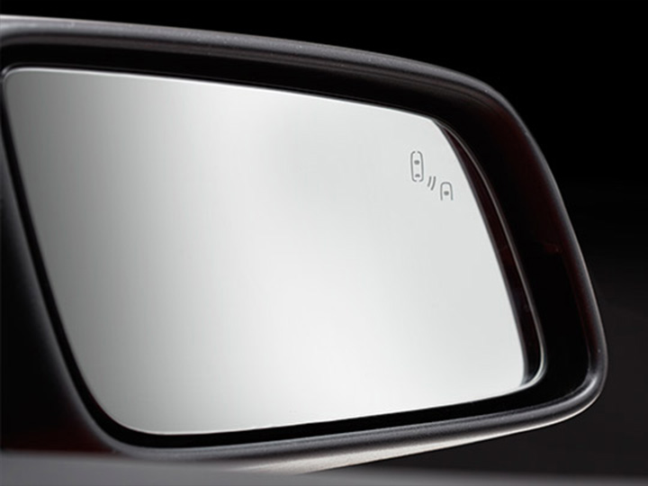 Side Blind Zone Alert with Reverse Traffic Alert