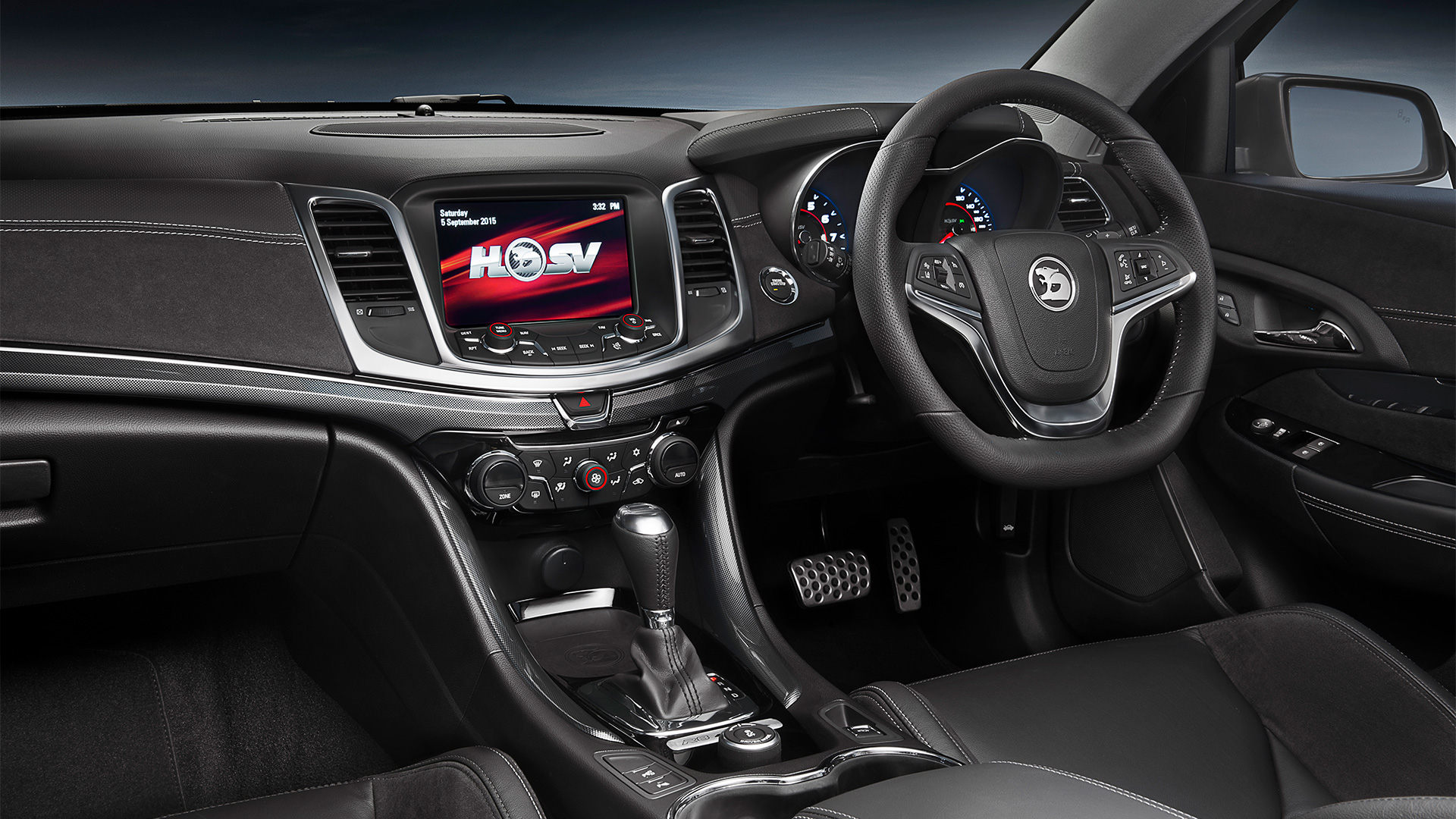 Maloo R8 LSA Interior